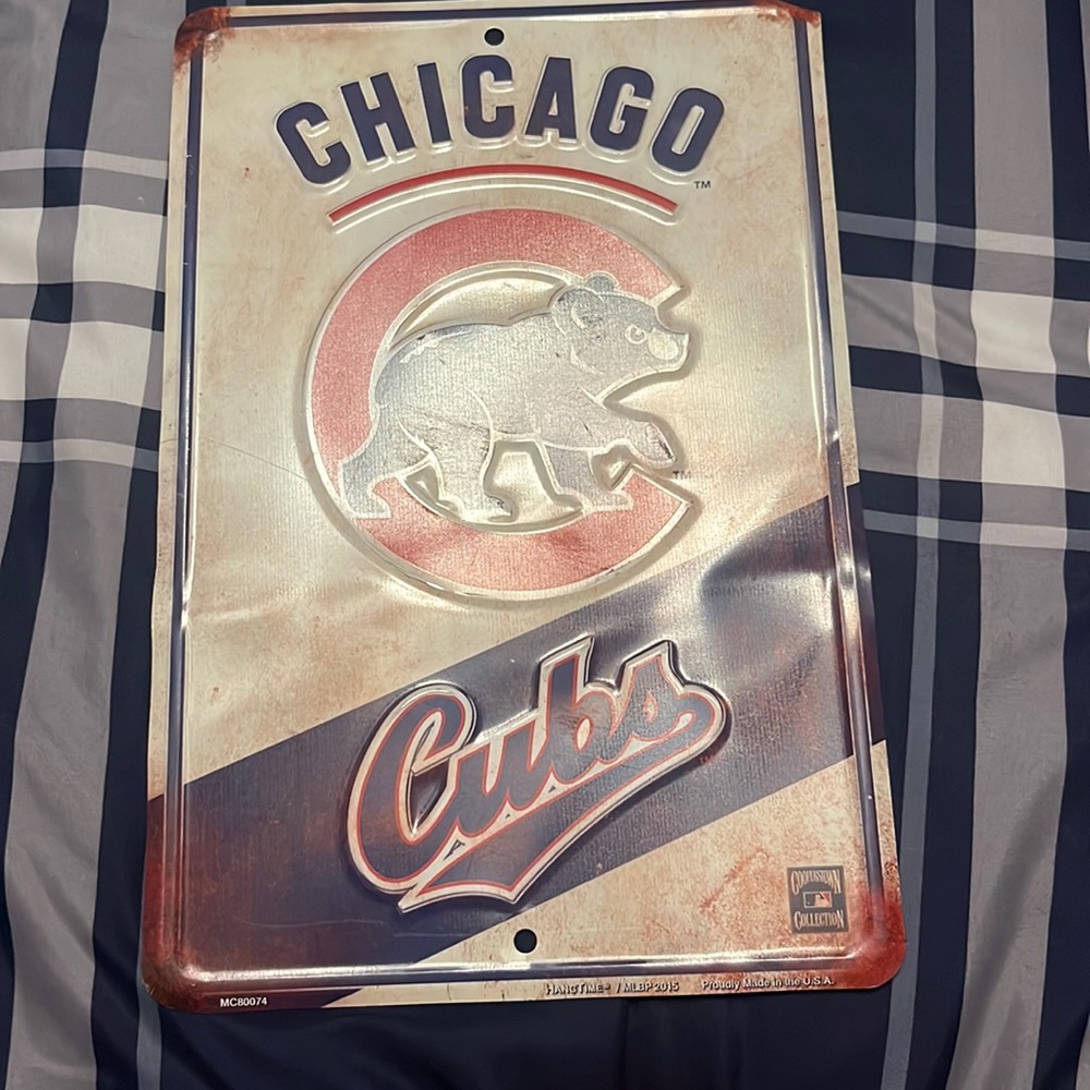 Cubs sign